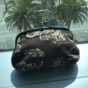 Japanese frog clutch